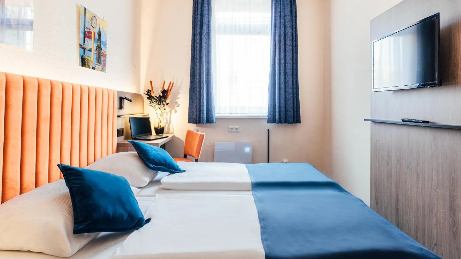 **  Hotel Commerz Hamburg Germany