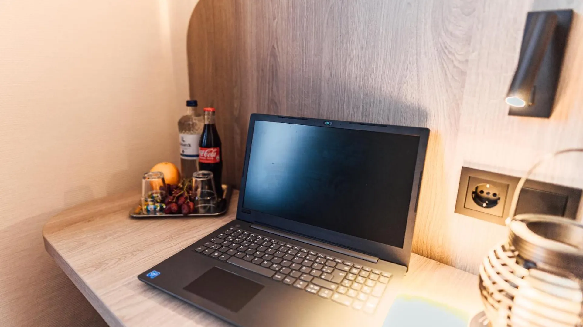 **  Hotel Commerz Αμβούργο Γερμανία